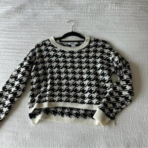 William Rast Hi-low black and white houndstooth sweater - Size XS
